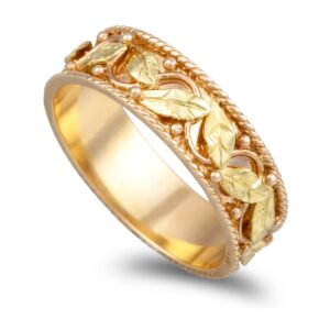 Aliança Em Ouro Amarelo E Folhas Em Ouro Verde - Símbolo Da  Paz